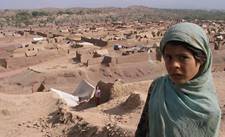 Pakistan: Mdchen im Shamshatoo-Flchtlingslager